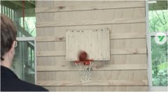 Wighton百发百中篮板告诉你投不中不是你的问题篮是球板设计得不